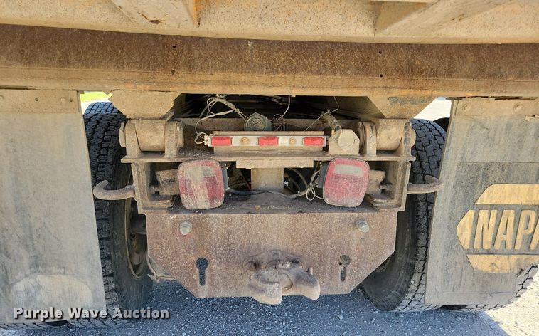 image for item LO9936 1988 Ford LTS9000  dump truck