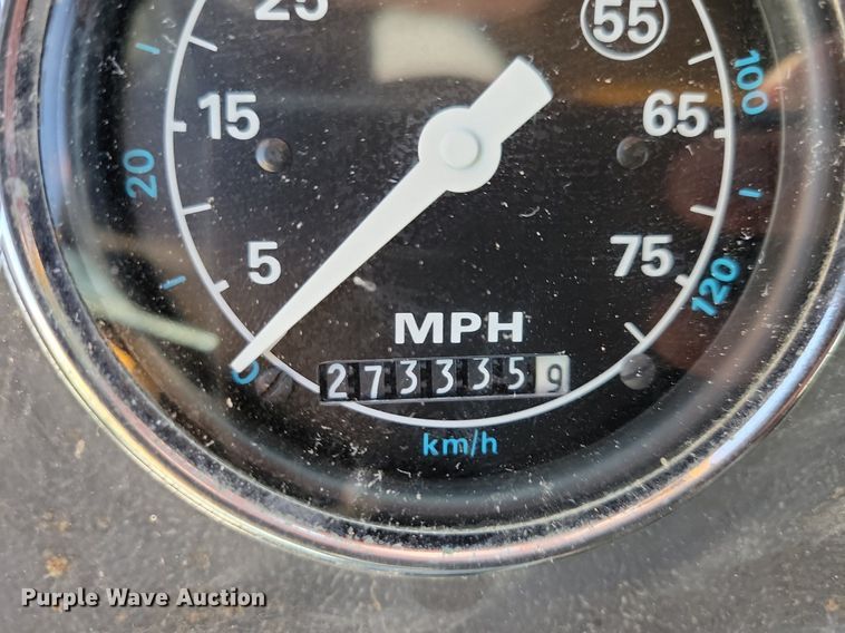 image for item LO9936 1988 Ford LTS9000  dump truck