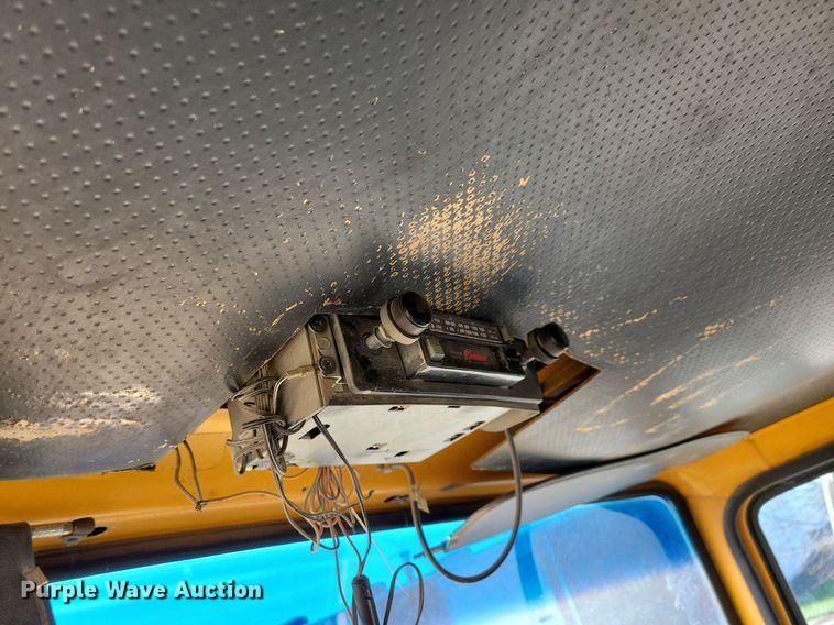 image for item LO9936 1988 Ford LTS9000  dump truck