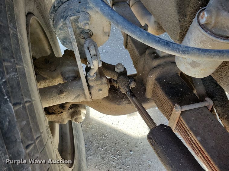 image for item LO9936 1988 Ford LTS9000  dump truck