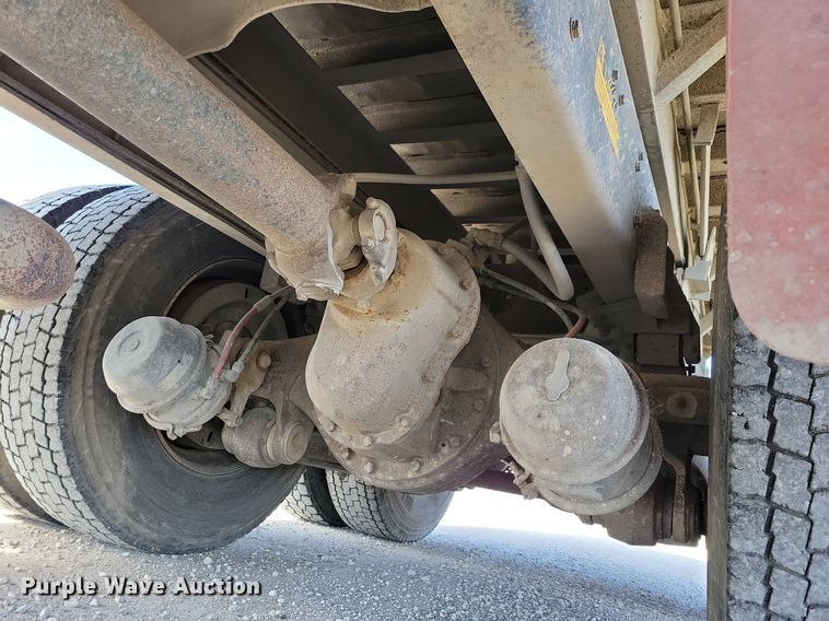 image for item LO9936 1988 Ford LTS9000  dump truck