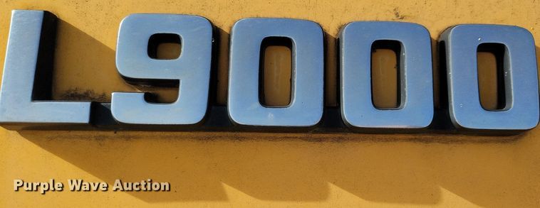 image for item LO9936 1988 Ford LTS9000  dump truck