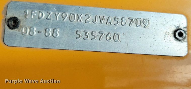 image for item LO9936 1988 Ford LTS9000  dump truck