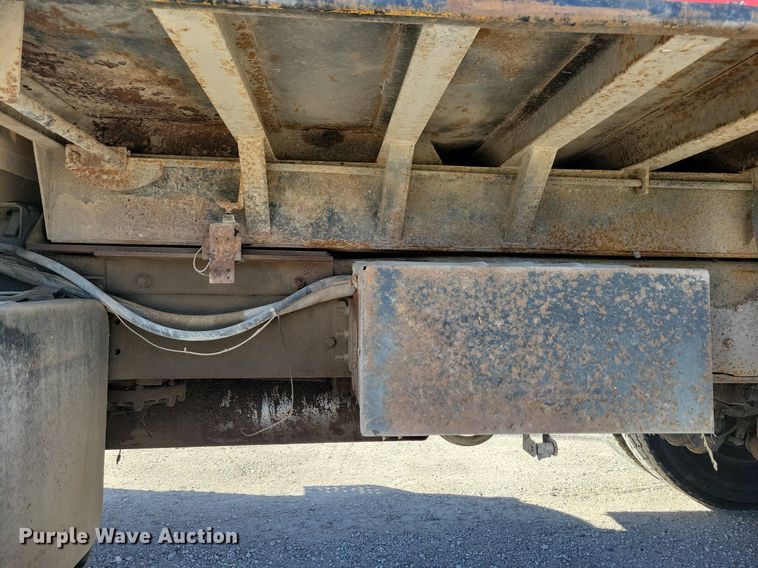 image for item LO9937 1988 Ford LTS9000  dump truck