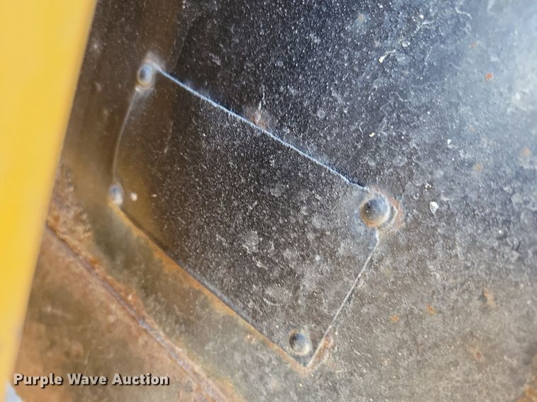 image for item LO9937 1988 Ford LTS9000  dump truck