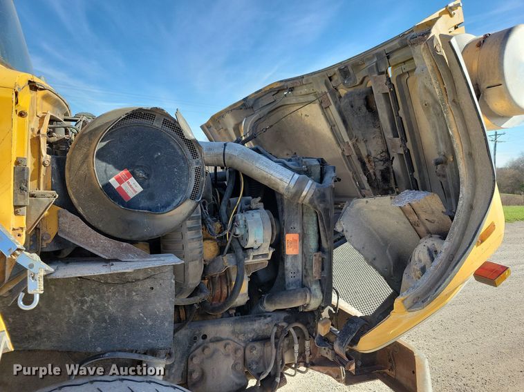 image for item LO9937 1988 Ford LTS9000  dump truck