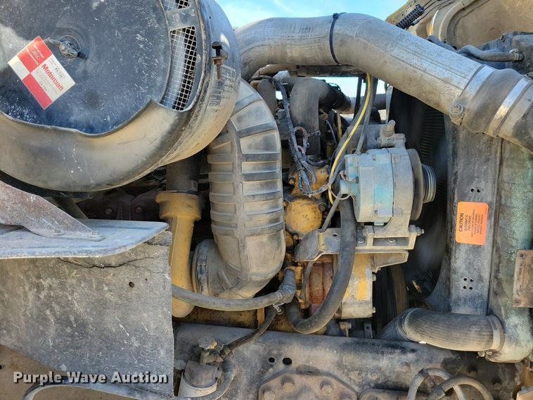 image for item LO9937 1988 Ford LTS9000  dump truck