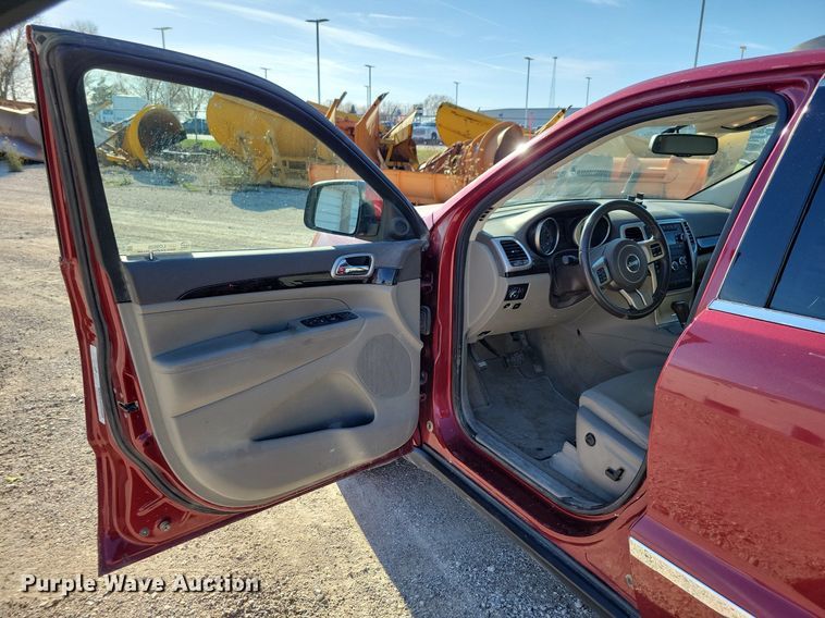 image for item LO9938 2012 Jeep Grand Cherokee  SUV