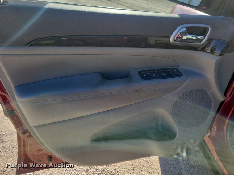 image for item LO9938 2012 Jeep Grand Cherokee  SUV