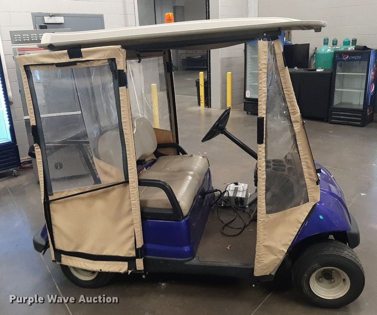 image for item LX9792 Yamaha  golf cart