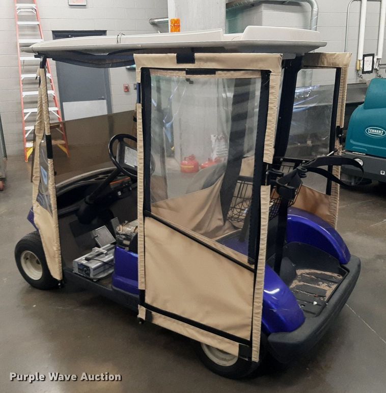 image for item LX9792 Yamaha  golf cart