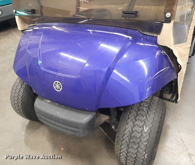image for item LX9792 Yamaha  golf cart