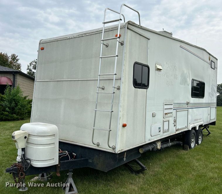 image for item MD9034 2001 Coachmen Catalina  toy hauler camper