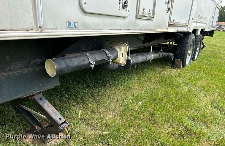 image for item MD9034 2001 Coachmen Catalina  toy hauler camper