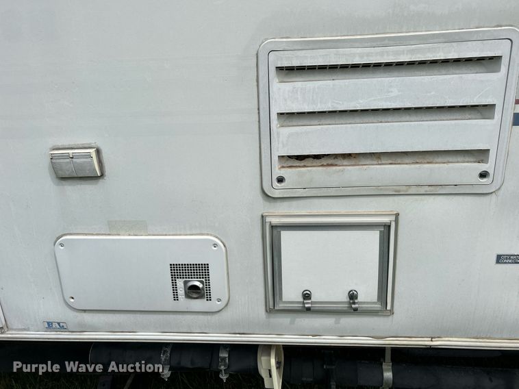 image for item MD9034 2001 Coachmen Catalina  toy hauler camper