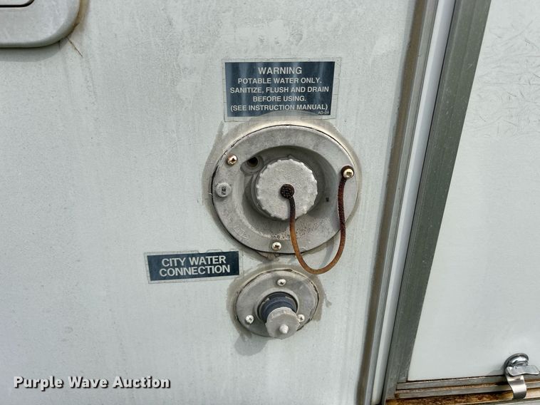 image for item MD9034 2001 Coachmen Catalina  toy hauler camper