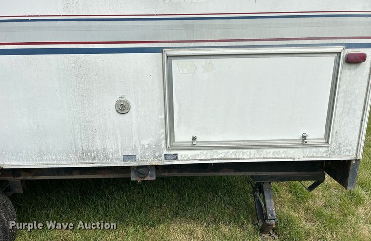 image for item MD9034 2001 Coachmen Catalina  toy hauler camper