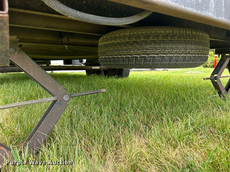 image for item MD9034 2001 Coachmen Catalina  toy hauler camper