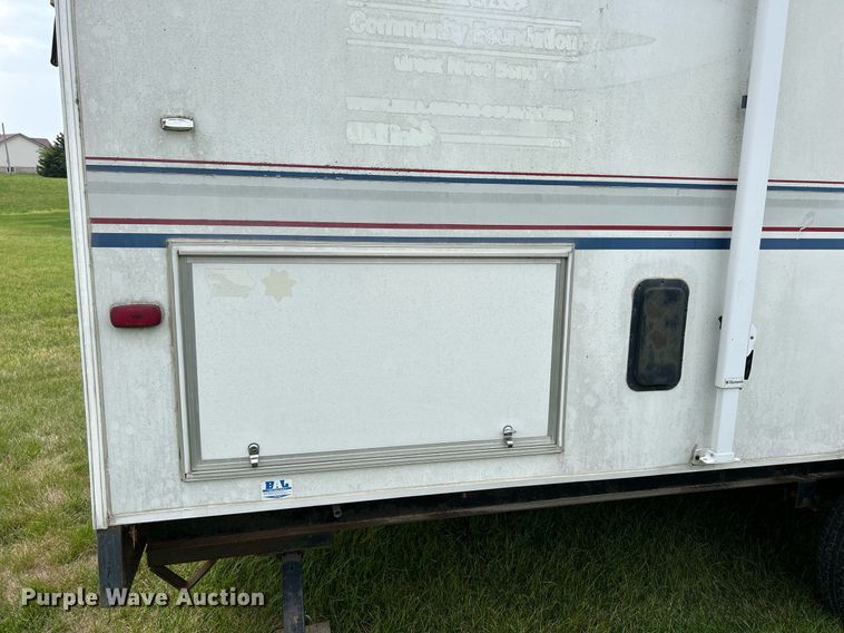 image for item MD9034 2001 Coachmen Catalina  toy hauler camper