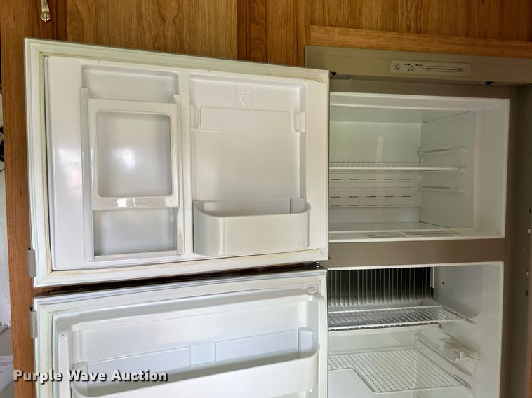 image for item MD9034 2001 Coachmen Catalina  toy hauler camper