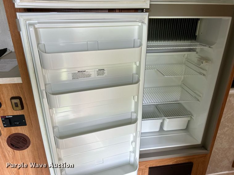 image for item MD9034 2001 Coachmen Catalina  toy hauler camper