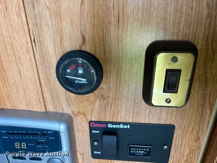 image for item MD9034 2001 Coachmen Catalina  toy hauler camper