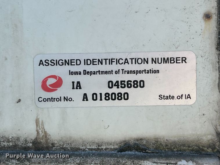 image for item MD9034 2001 Coachmen Catalina  toy hauler camper