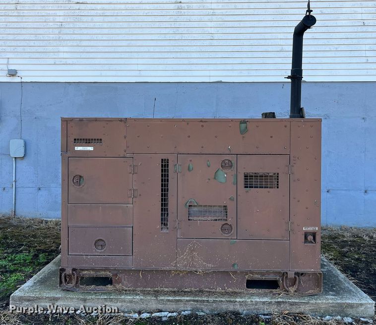 image for item MG9530 1993 Us Department Of Defense MEP-806A  generator