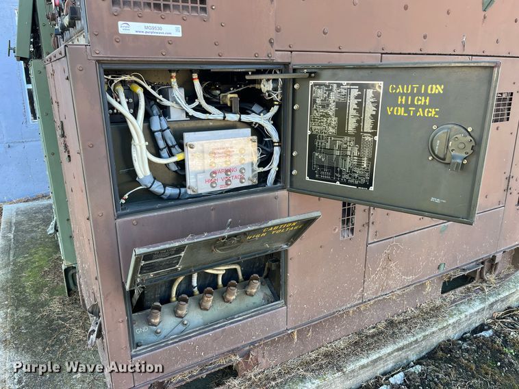 image for item MG9530 1993 Us Department Of Defense MEP-806A  generator