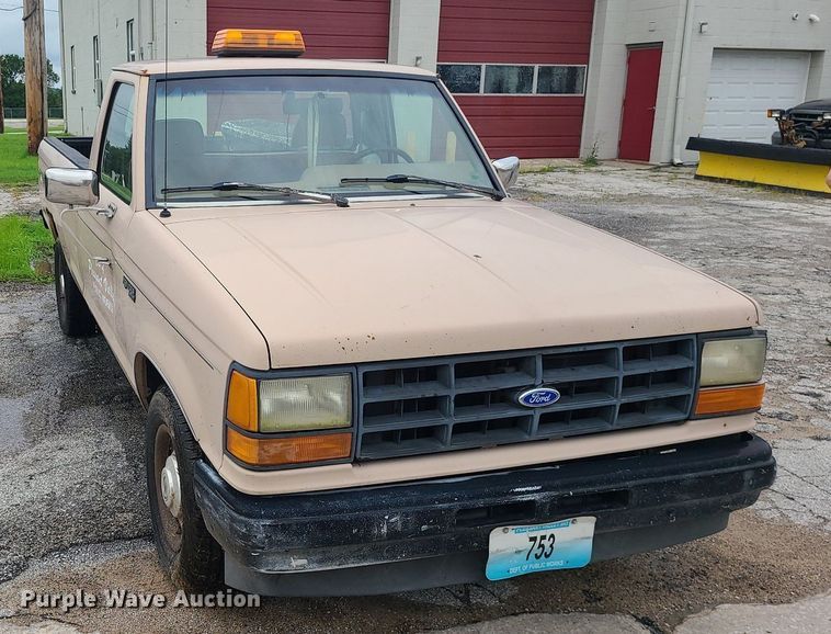 image for item MG9694 1992 Ford Ranger  pickup truck