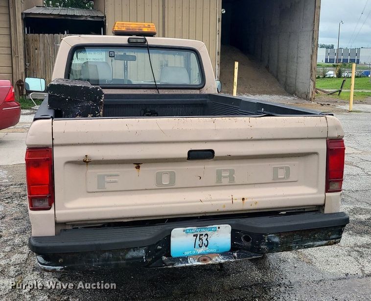 image for item MG9694 1992 Ford Ranger  pickup truck