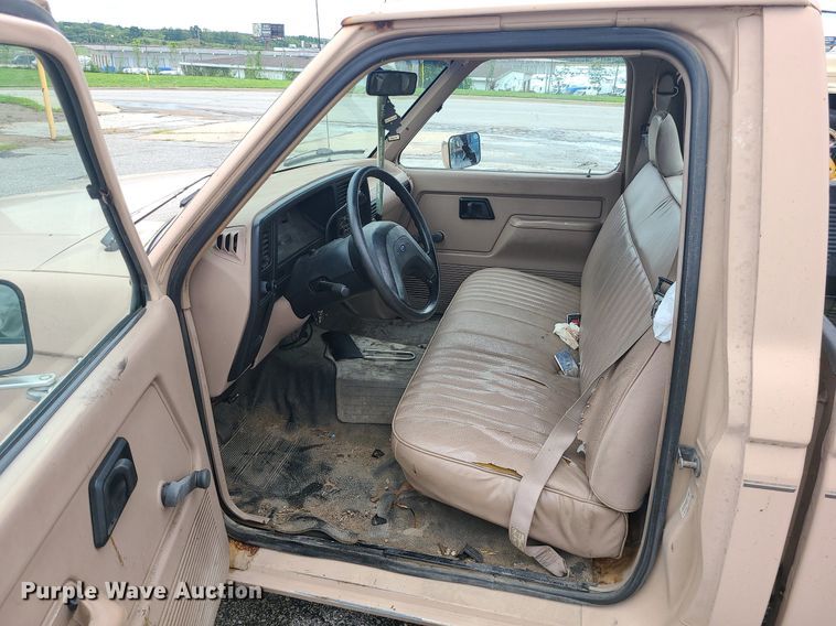 image for item MG9694 1992 Ford Ranger  pickup truck