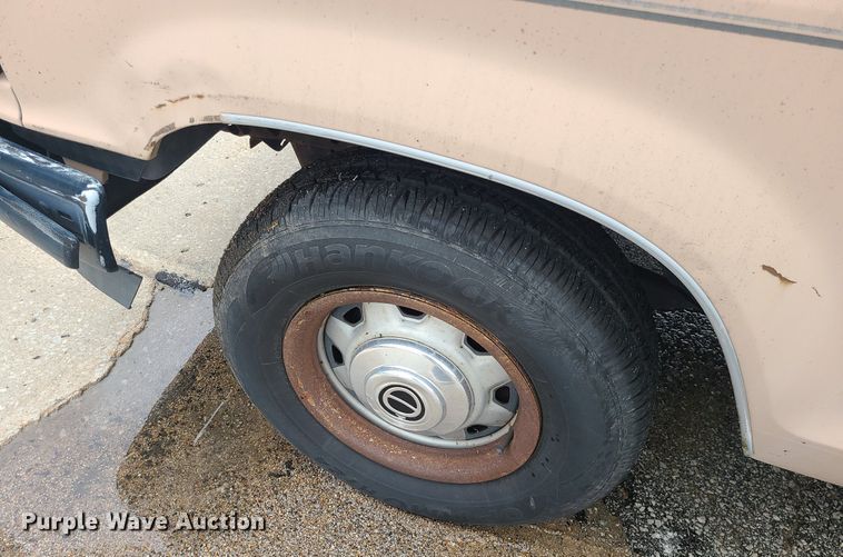 image for item MG9694 1992 Ford Ranger  pickup truck