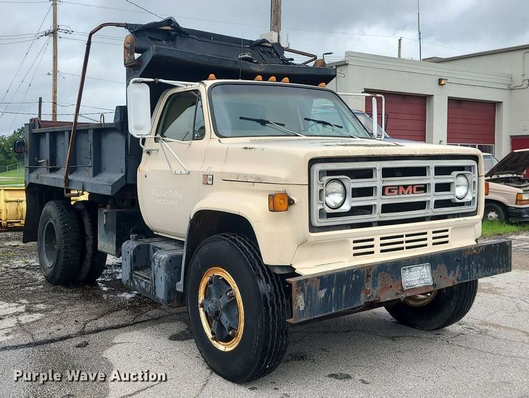 image for item MG9695 1987 GMC 7000  dump truck