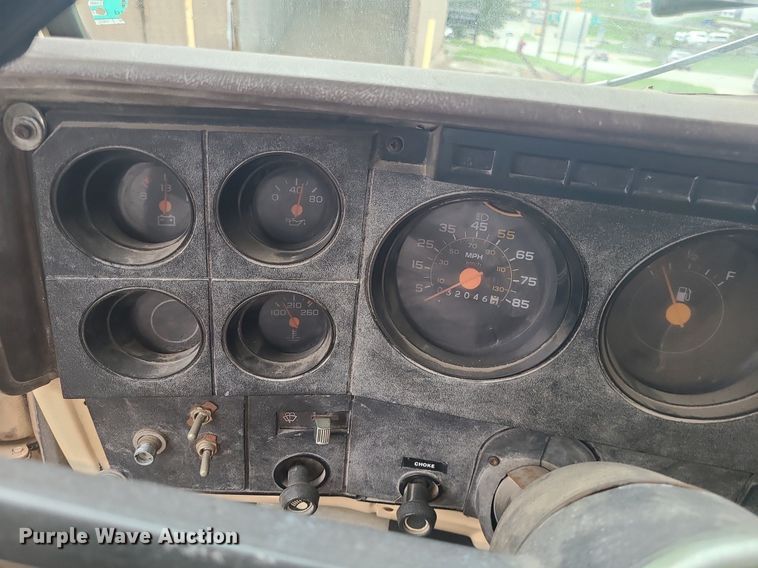 image for item MG9695 1987 GMC 7000  dump truck