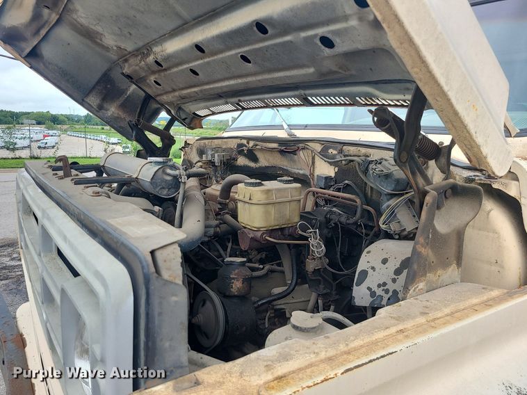 image for item MG9695 1987 GMC 7000  dump truck