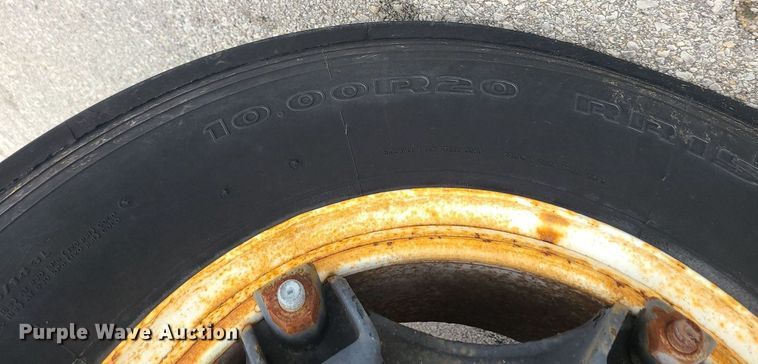 image for item MG9695 1987 GMC 7000  dump truck