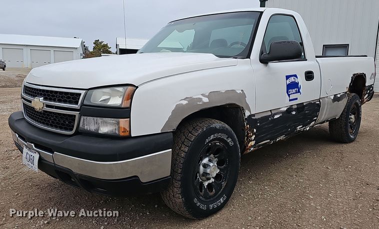 image for item MH9444 2006 Chevrolet Silverado 1500  pickup truck