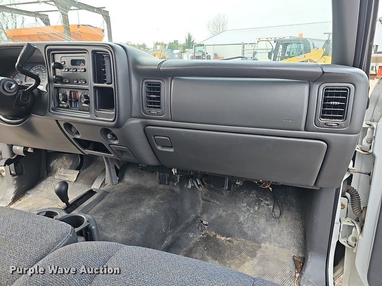 image for item MH9444 2006 Chevrolet Silverado 1500  pickup truck