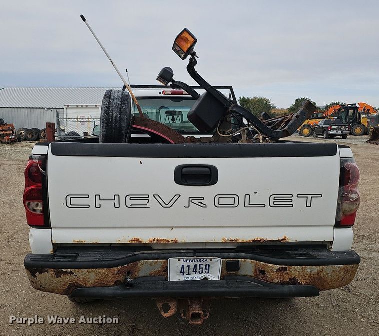 image for item MH9445 2006 Chevrolet Silverado 2500HD  pickup truck