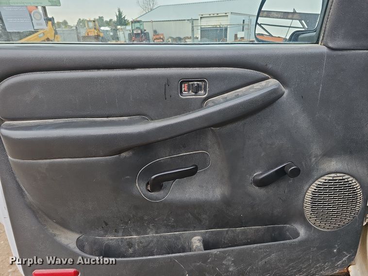 image for item MH9445 2006 Chevrolet Silverado 2500HD  pickup truck