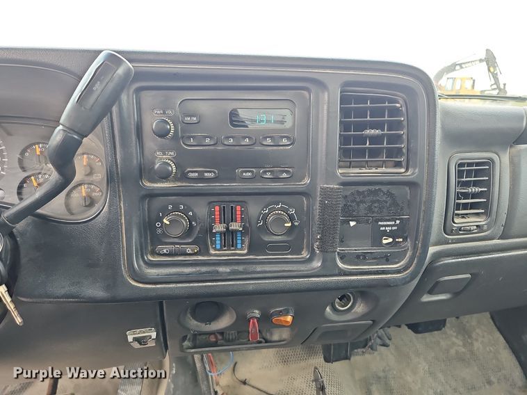 image for item MH9445 2006 Chevrolet Silverado 2500HD  pickup truck