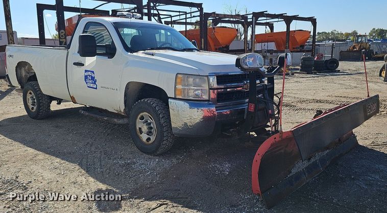 image for item MH9446 2009 Chevrolet Silverado 2500HD  pickup truck