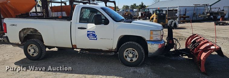 image for item MH9446 2009 Chevrolet Silverado 2500HD  pickup truck