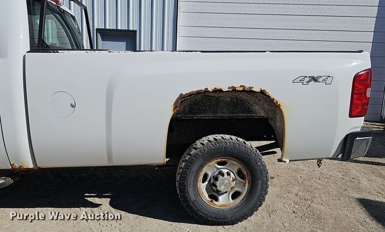 image for item MH9446 2009 Chevrolet Silverado 2500HD  pickup truck