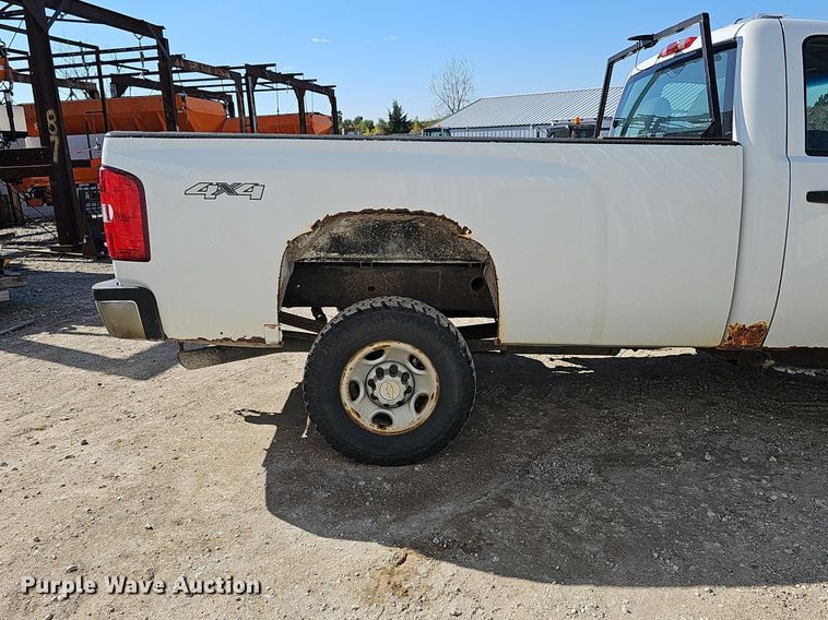 image for item MH9446 2009 Chevrolet Silverado 2500HD  pickup truck