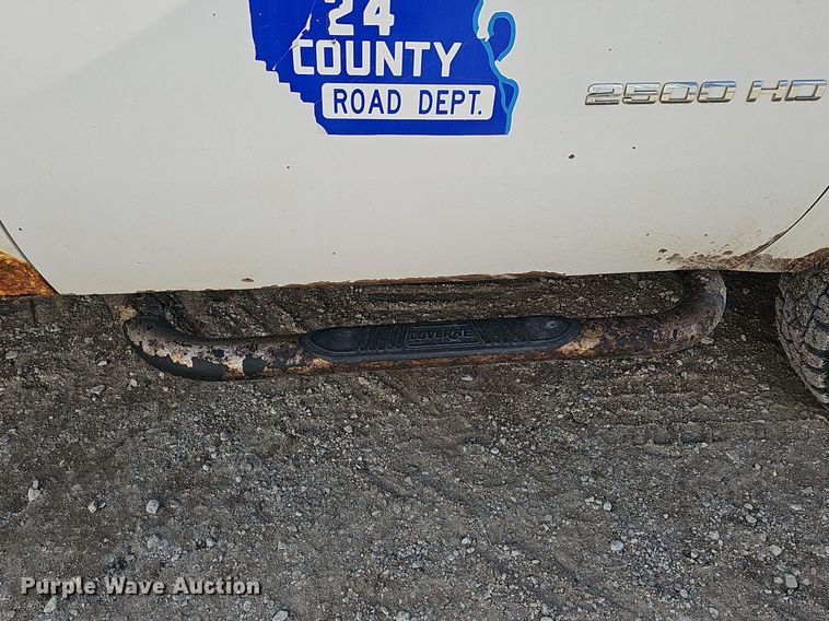 image for item MH9446 2009 Chevrolet Silverado 2500HD  pickup truck