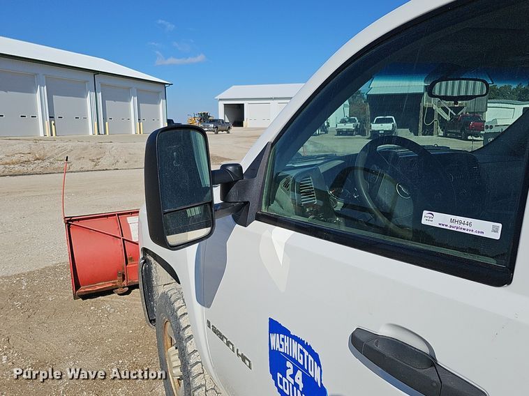 image for item MH9446 2009 Chevrolet Silverado 2500HD  pickup truck