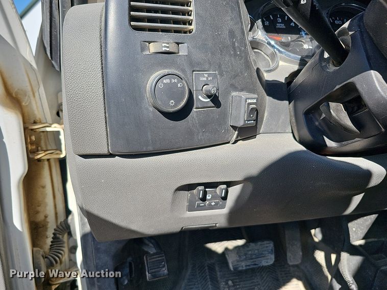 image for item MH9446 2009 Chevrolet Silverado 2500HD  pickup truck