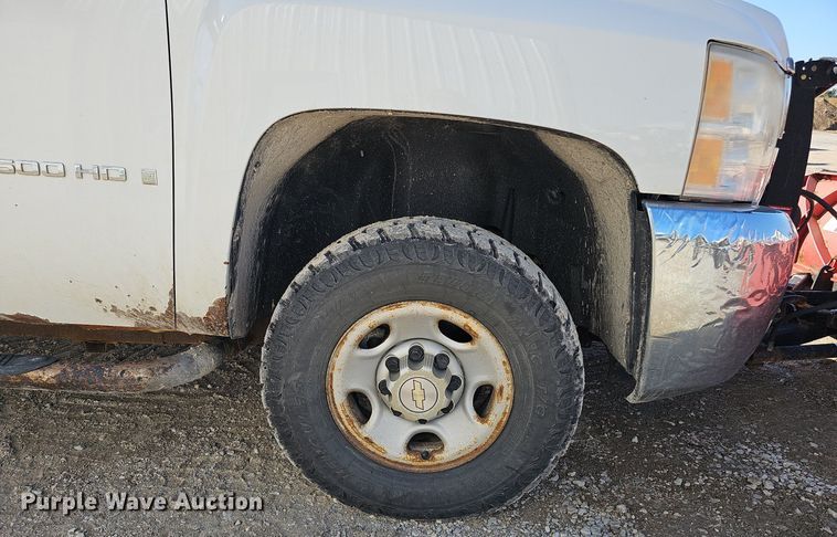 image for item MH9446 2009 Chevrolet Silverado 2500HD  pickup truck